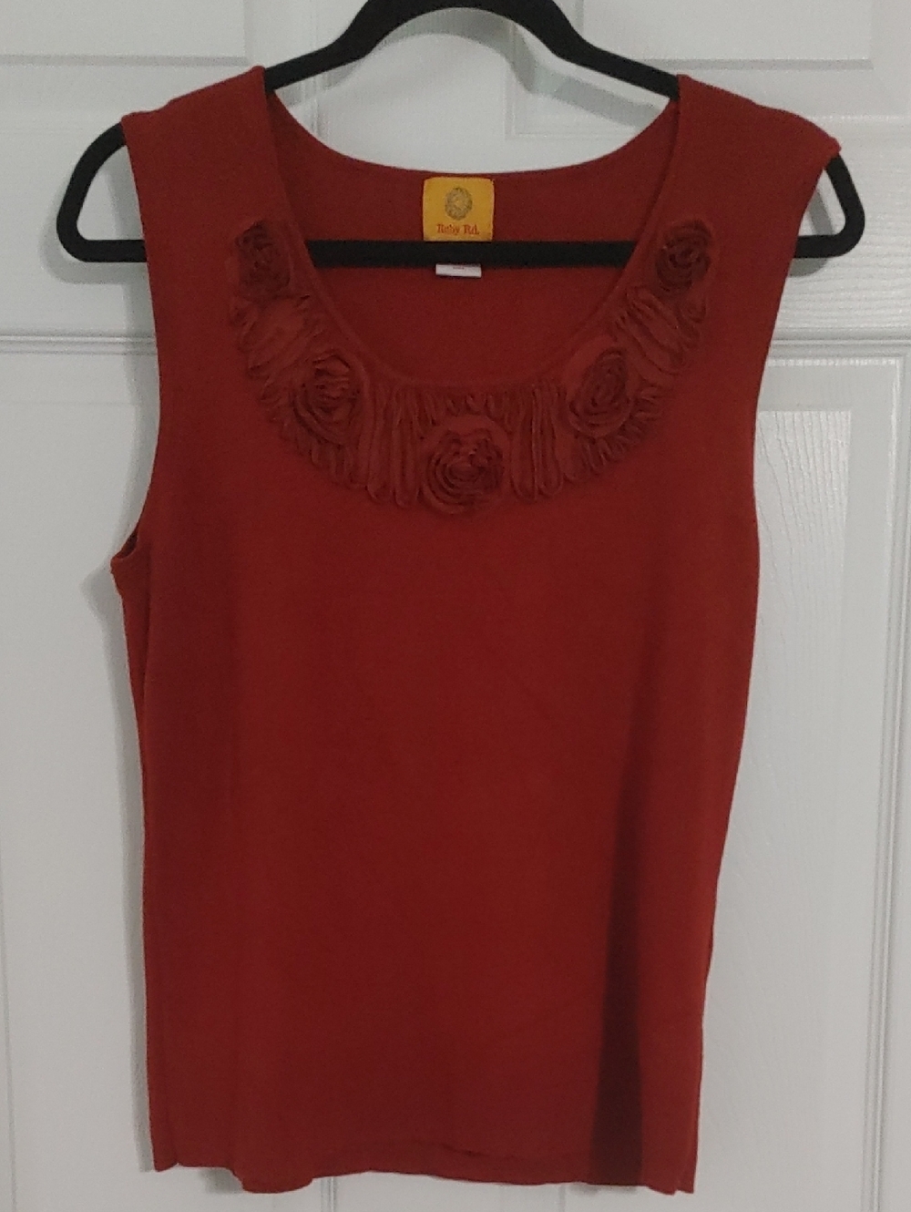 Ruby Rd Rust Color Sleeveless Knit Tank Women's XL with Floral Rosette Neckline